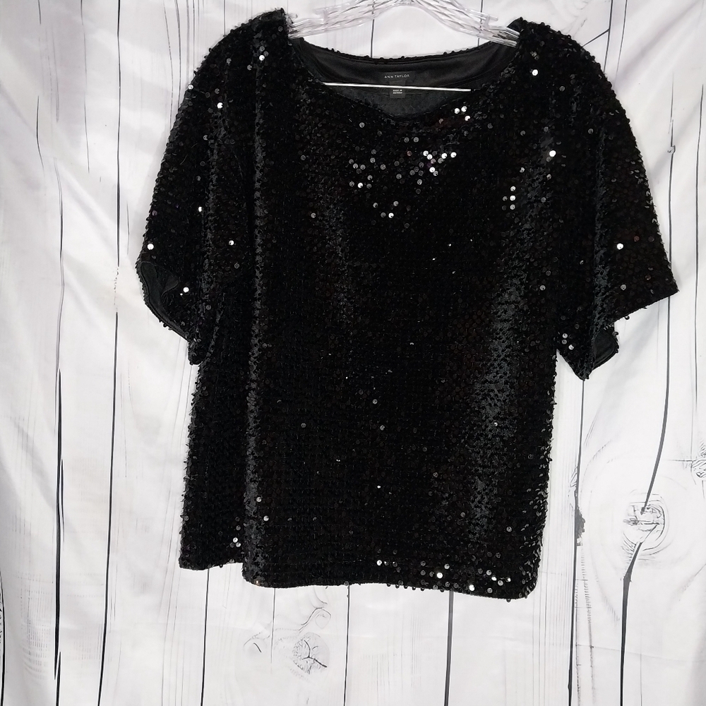 Ann Taylor Black Sequin Short Sleeve Festive Party Top